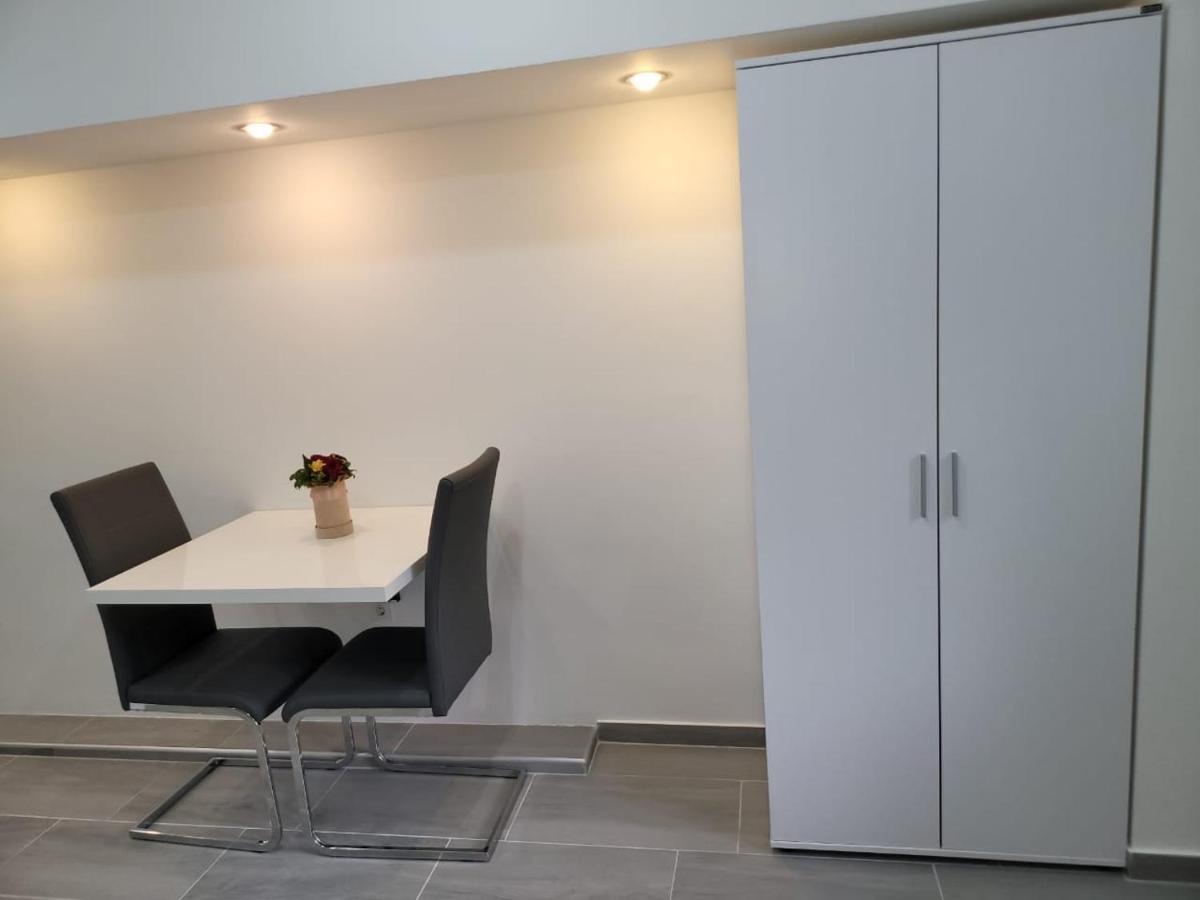 Apartment Diamond -Modern And Lovely Seaside Studio Apartment Kotor Exteriör bild