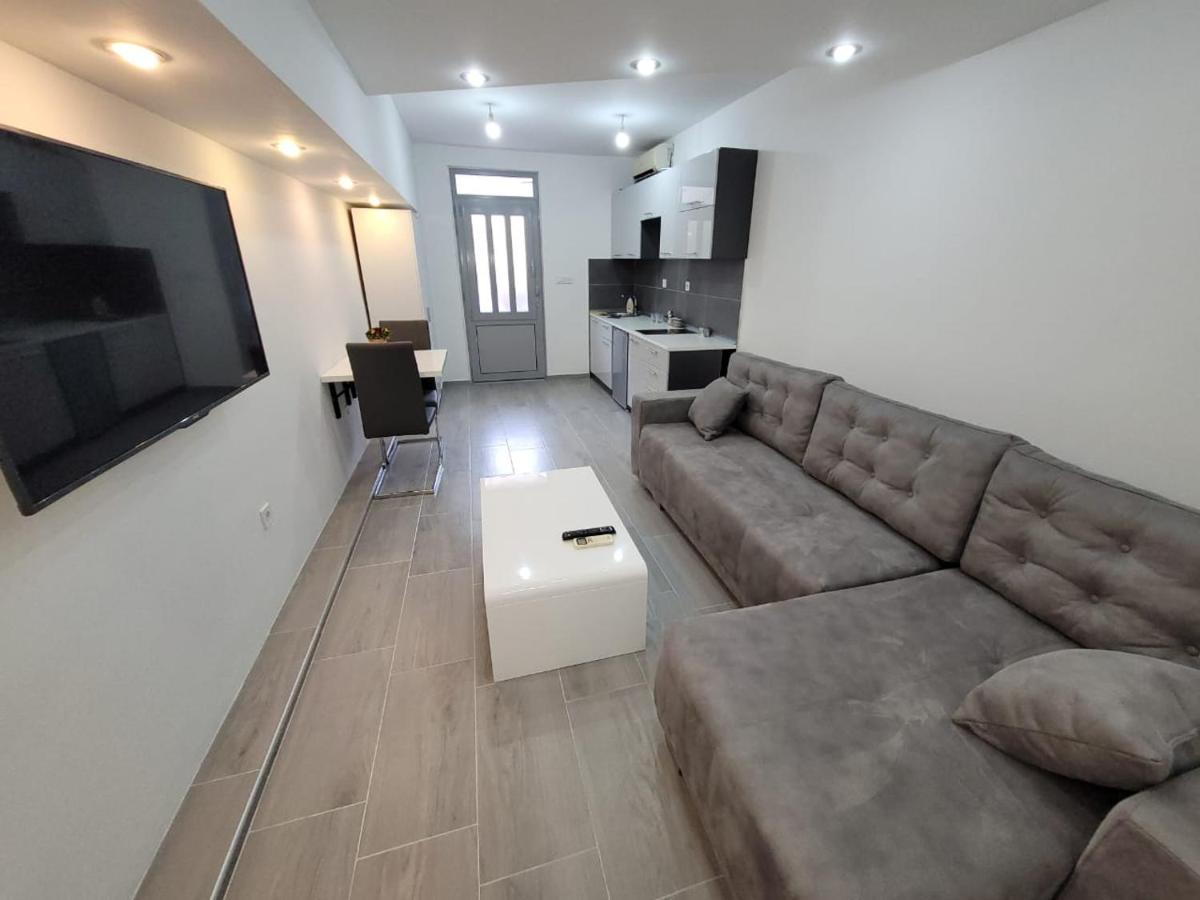 Apartment Diamond -Modern And Lovely Seaside Studio Apartment Kotor Exteriör bild